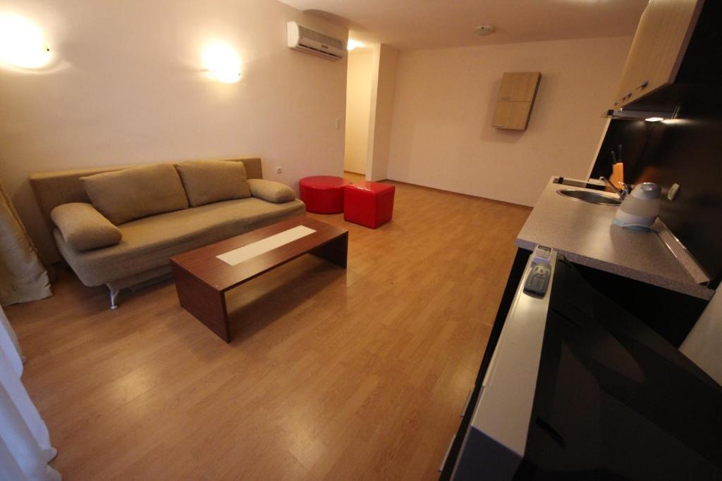 Eden - Menada Apartments ساني بيتش الغرفة الصورة