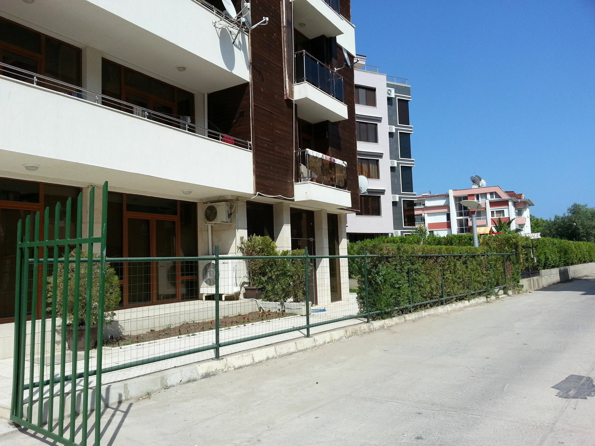 Eden - Menada Apartments ساني بيتش المظهر الخارجي الصورة