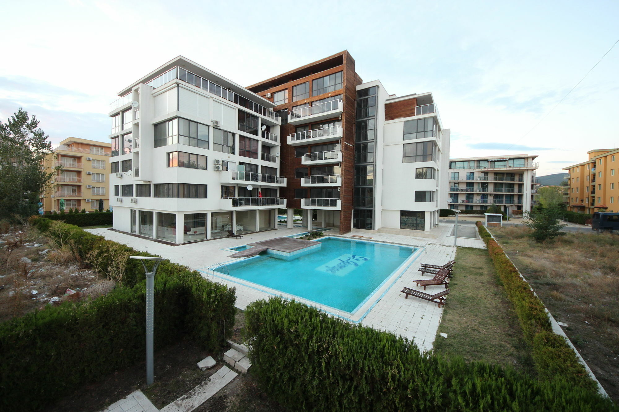 Eden - Menada Apartments ساني بيتش المظهر الخارجي الصورة